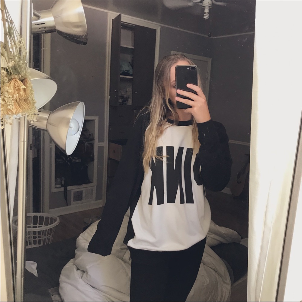Pink pullover